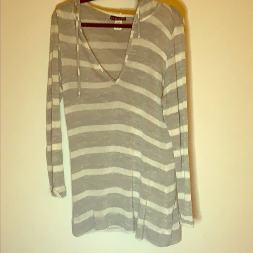 Lightweight tunic cover up